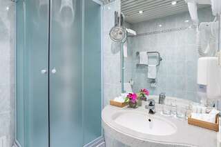 Гостиница Сретенская Москва Улучшенный двухместный номер с 1 кроватью-3