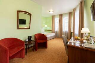 Гостиница Сретенская Москва Улучшенный двухместный номер с 1 кроватью-1